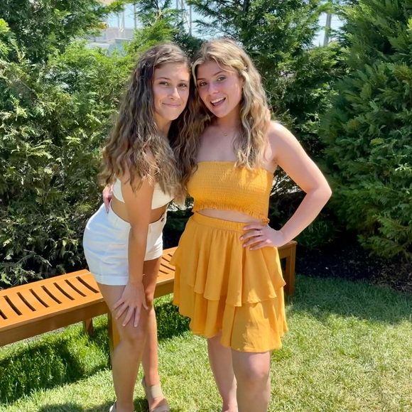 Meet your Posher, Jess - Picture 1 of 1